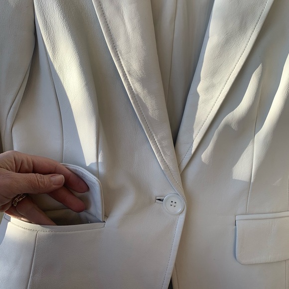 bebe white ivory genuine leather one button blazer/jacket size S - Picture 4 of 16